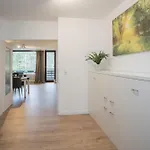 Deluxe For 5 - Sauna & Pool - Free Parking