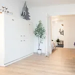 Deluxe For 5 - Sauna & Pool - Free Parking