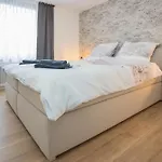 Apartament Deluxe For 5 - Sauna & Pool - Free Parking Winterberg