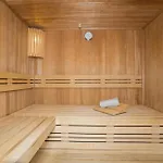 Apartament Deluxe For 5 - Sauna & Pool - Free Parking *