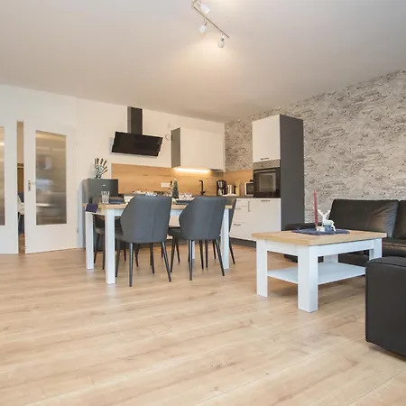 Deluxe For 5 - Sauna & Pool - Free Parking Winterberg