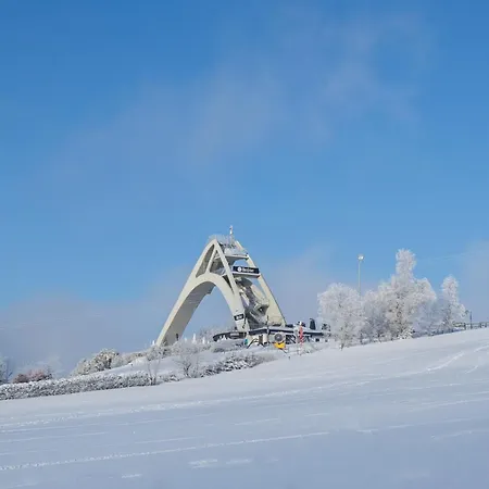 Deluxe For 5 - Sauna & Pool - Free Parking *