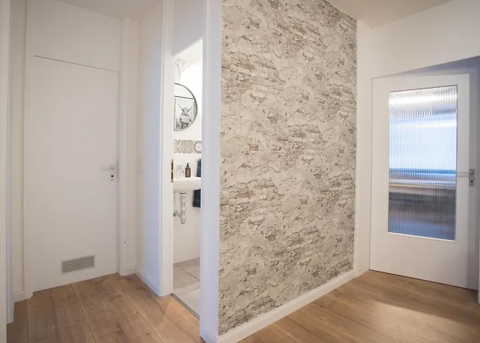 Apartment Deluxe For 5 - Sauna & Pool - Free Parking *